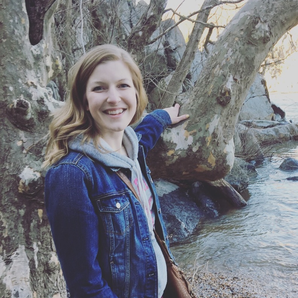 Meet your Posher, Elise